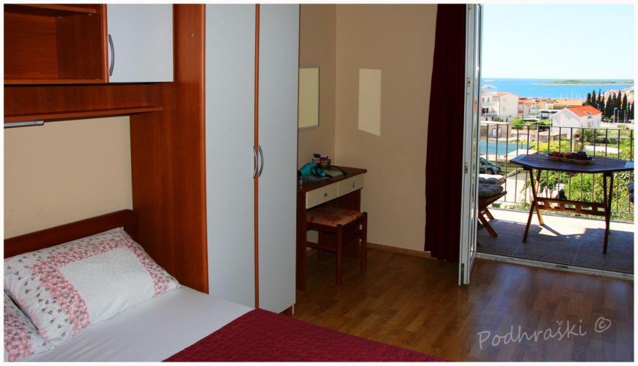 Primosten Apartments Εξωτερικό φωτογραφία
