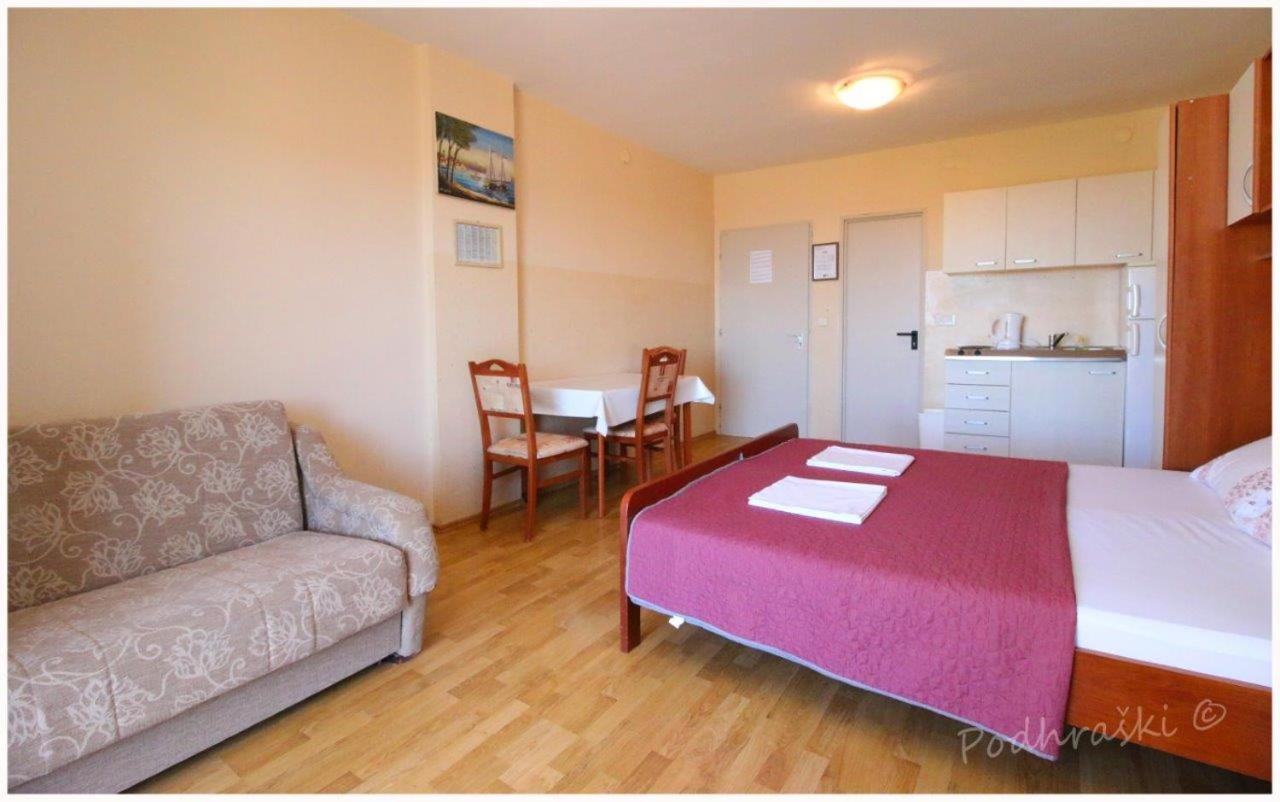 Primosten Apartments Εξωτερικό φωτογραφία
