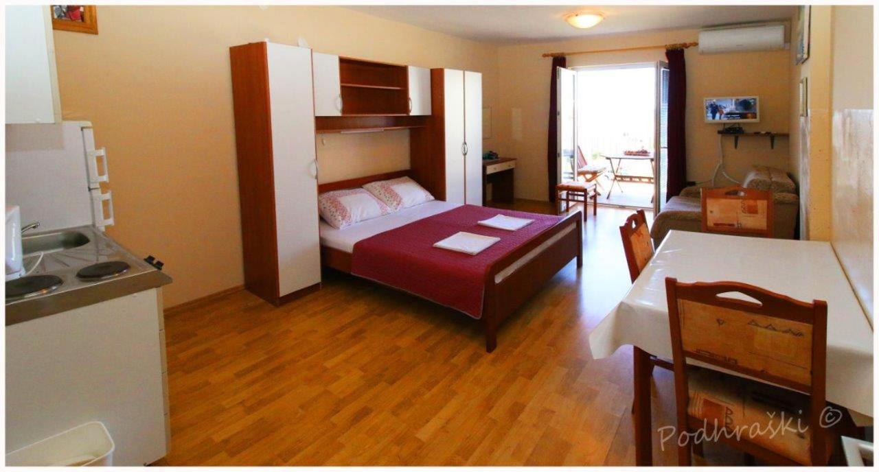 Primosten Apartments Εξωτερικό φωτογραφία