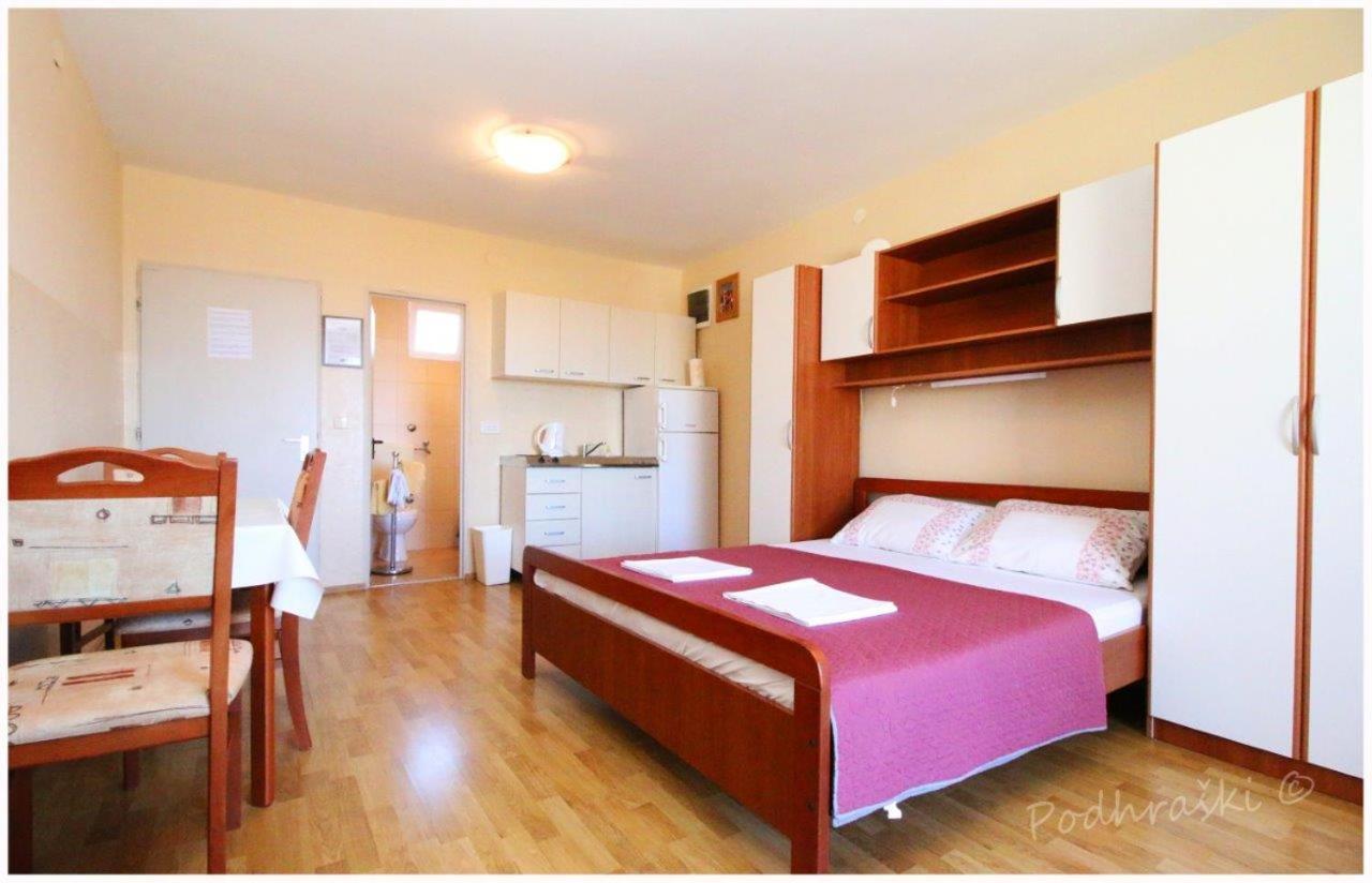 Primosten Apartments Εξωτερικό φωτογραφία