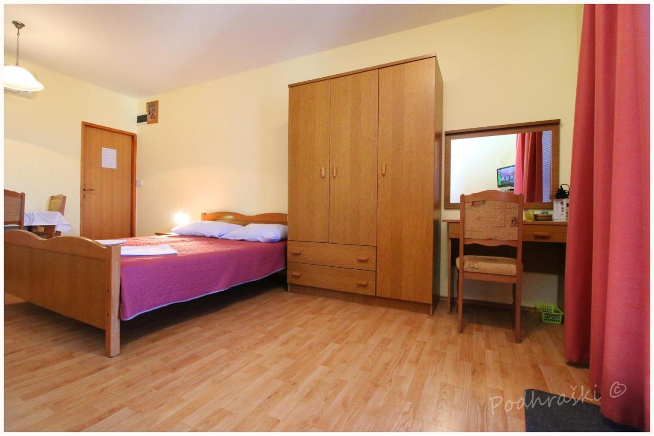 Primosten Apartments Εξωτερικό φωτογραφία