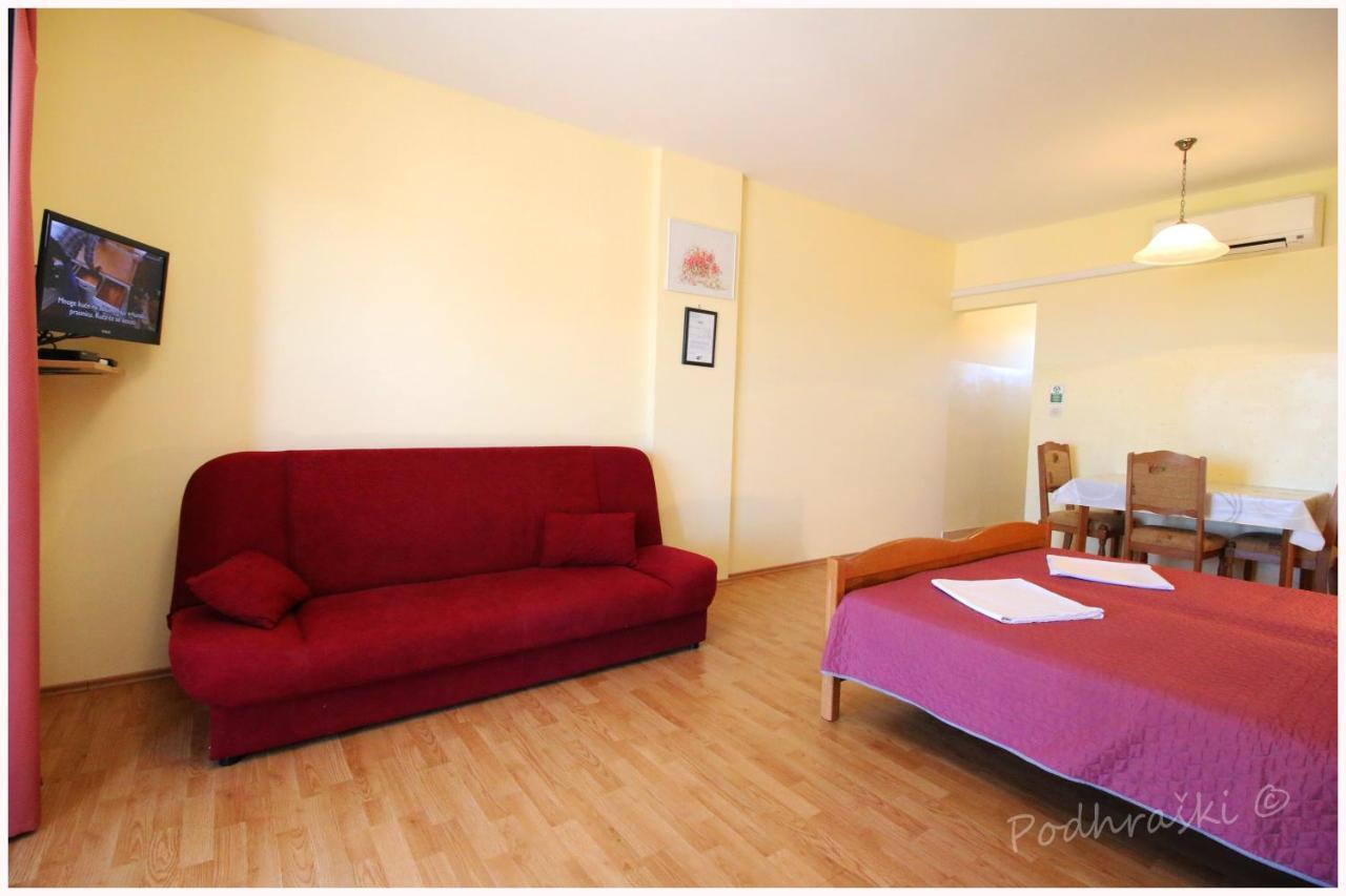 Primosten Apartments Εξωτερικό φωτογραφία